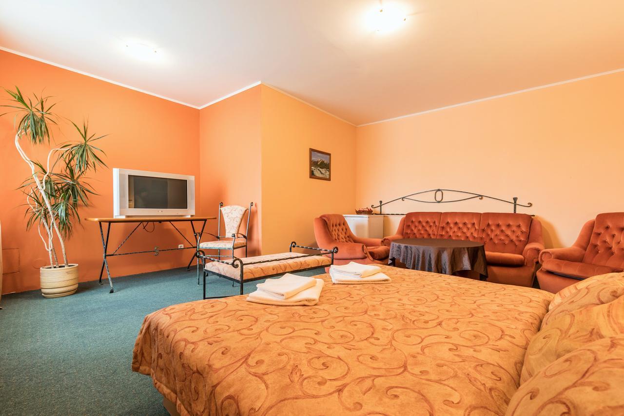 Kyjovsky Pivovar - Hotel, Restaurace, Pivni Lazne Экстерьер фото